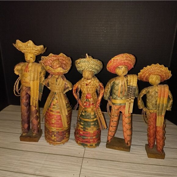 Vintage Woven Figurine Family Set Of 5 Cowboy Villagers In Sombrero Basket Weave - Picture 12 of 12